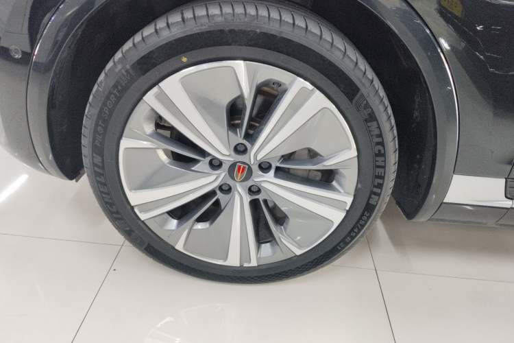 Used Hongqi E-HS9 2022 690 km Range Flagship Edition Six Seats Left Front Wheel Hub