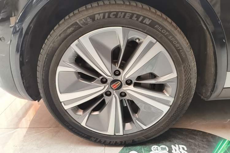 Used Hongqi E-HS9 2022 690 km Range Flagship Edition Six Seats Left Front Wheel Hub