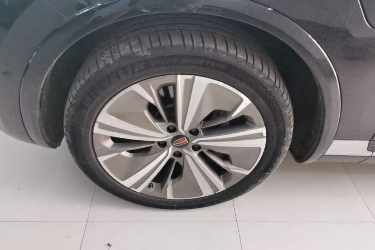 Used Hongqi E-HS9 2022 690 km Range Flagship Edition Six Seats Left Front Wheel Hub
