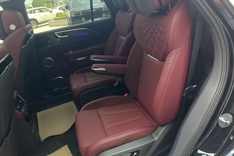 Used Hongqi E-HS9 2022 690 km Range Flagship Edition Six Seats Left Rear Seat