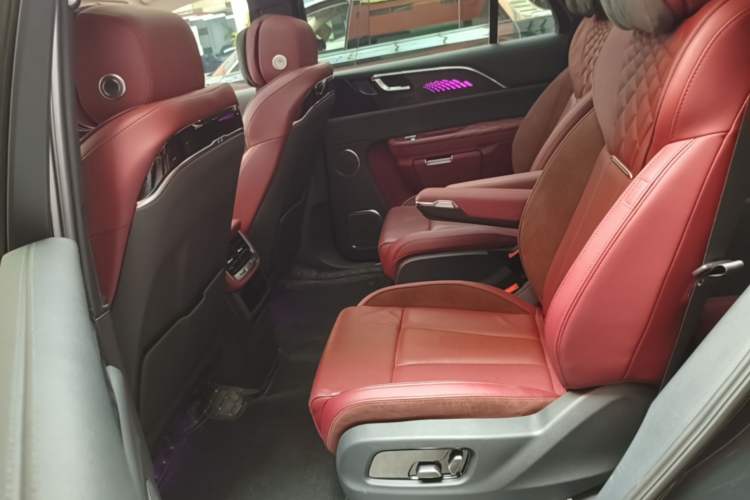 Used Hongqi E-HS9 2022 690 km Range Flagship Edition Six Seats Left Rear Seat
