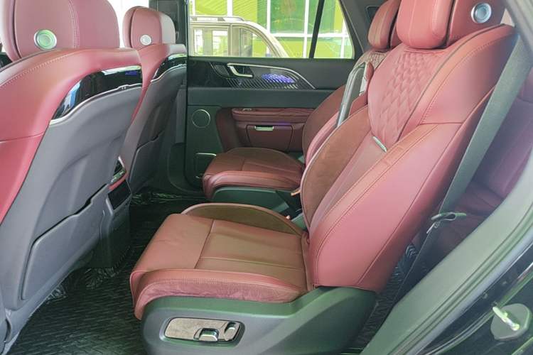 Used Hongqi E-HS9 2022 690 km Range Flagship Edition Six Seats Left Rear Seat