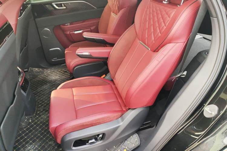 Used Hongqi E-HS9 2022 690 km Range Flagship Edition Six Seats Left Rear Seat