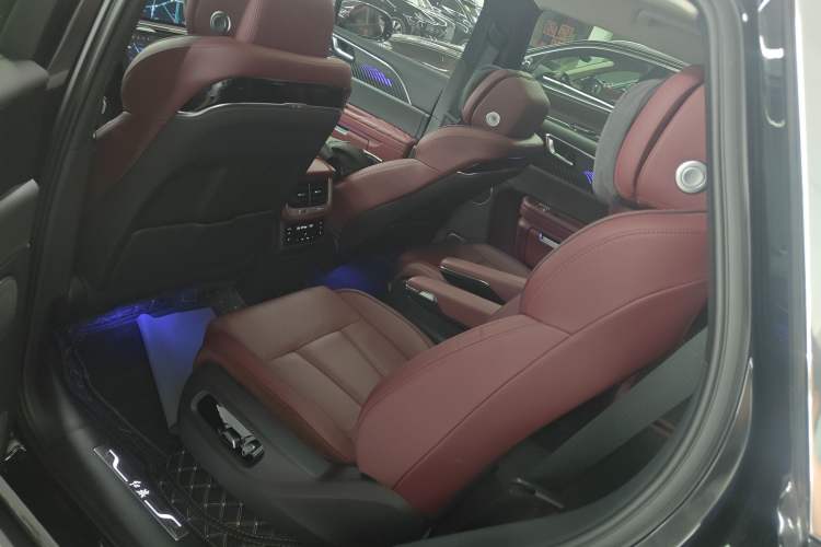 Used Hongqi E-HS9 2022 660 km Range Flagway Edition Six Seats Left Rear Seat