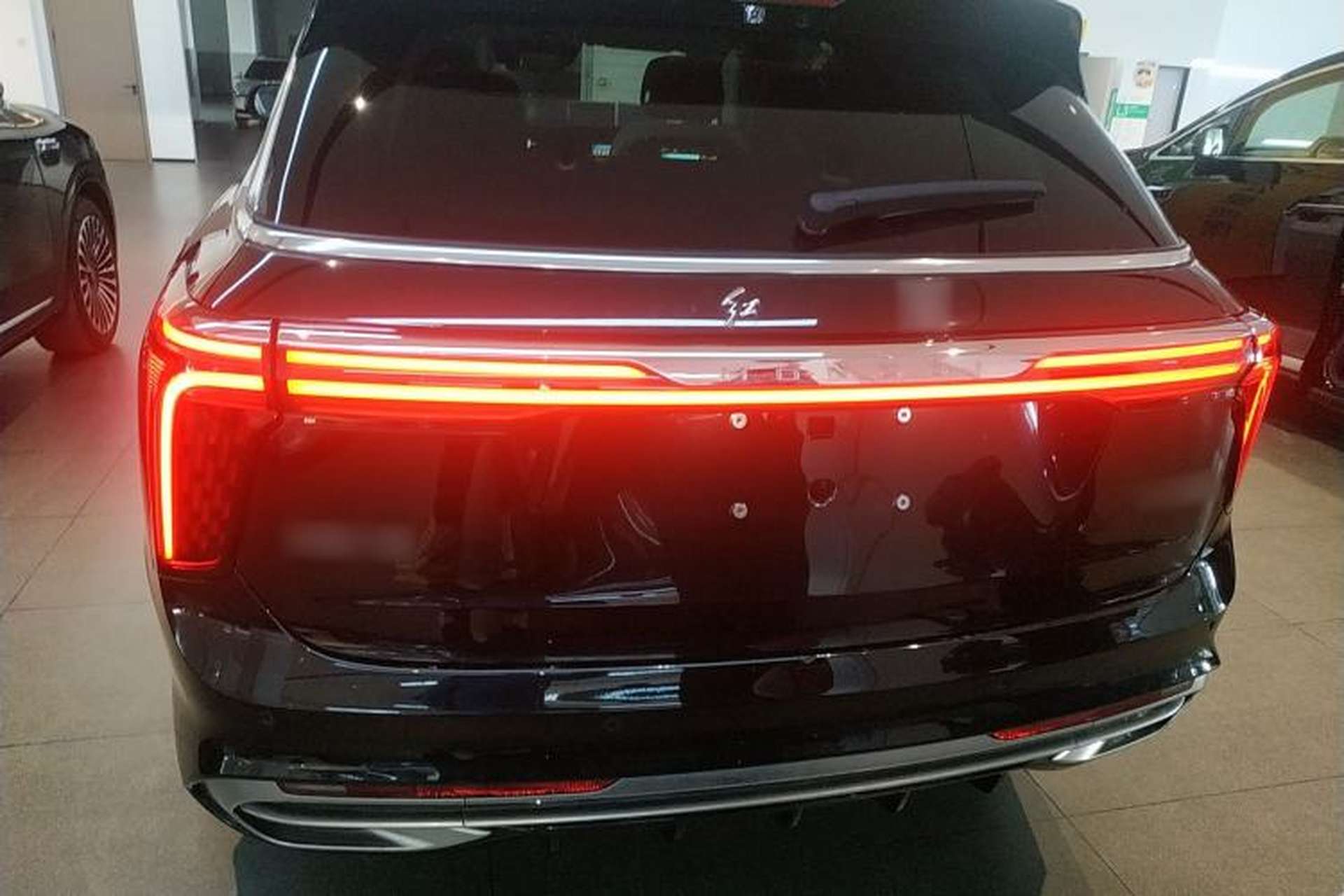 Used Hongqi E-HS9 2022 660 km Range Flagship Edition Four Seats Rear