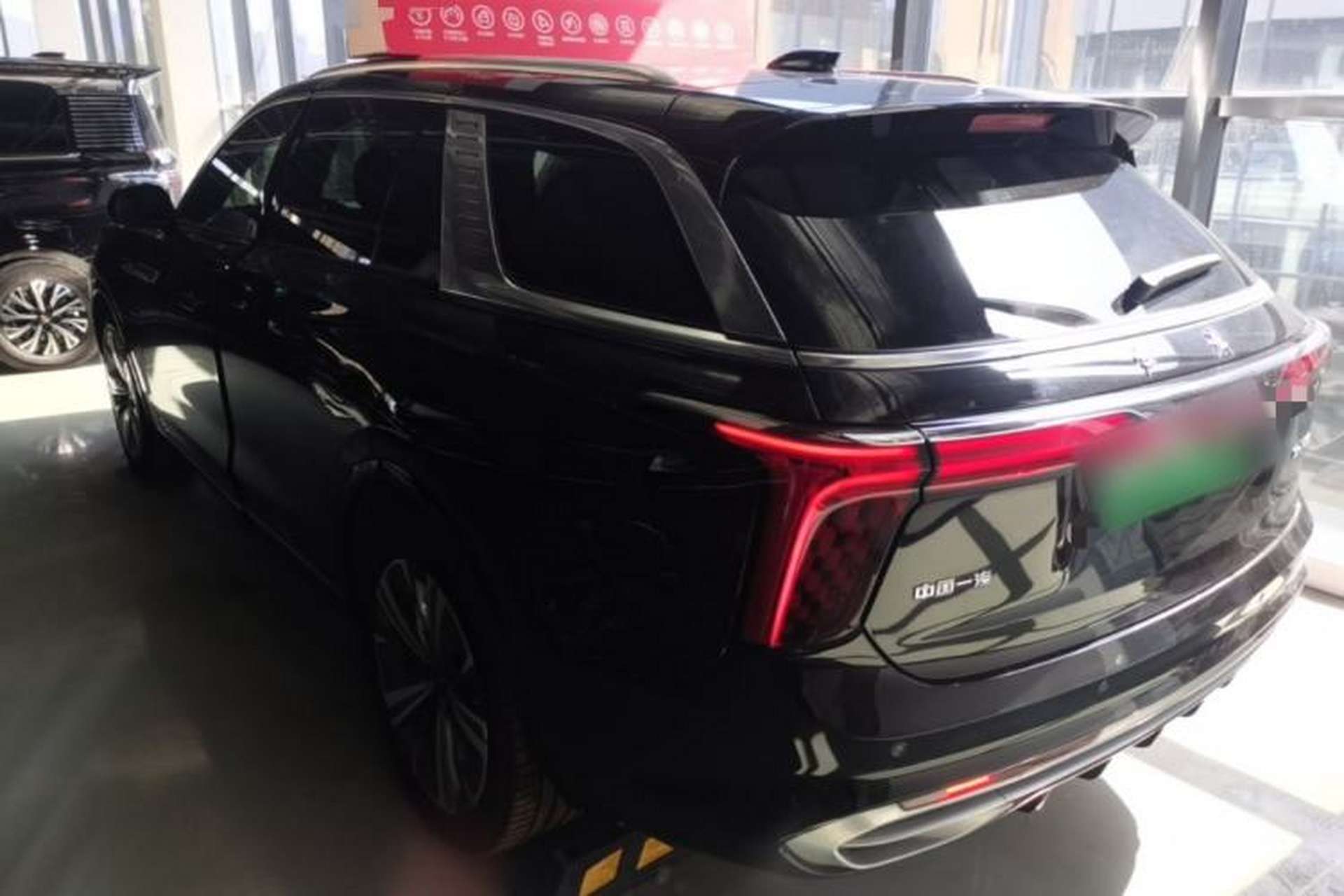 Used Hongqi E-HS9 2022 690 km Range Flagship Edition Six Seats Rear Left 45 Deg