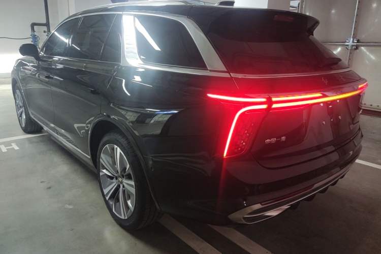 Used Hongqi E-HS9 2022 690 km Range Flagship Edition Six Seats Rear Left 45 Deg