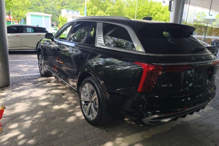 Used Hongqi E-HS9 2022 690 km Range Flagship Edition Six Seats Rear Left 45 Deg