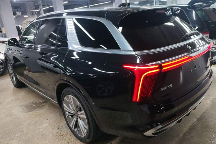 Used Hongqi E-HS9 2022 690 km Range Flagship Edition Six Seats Rear Left 45 Deg