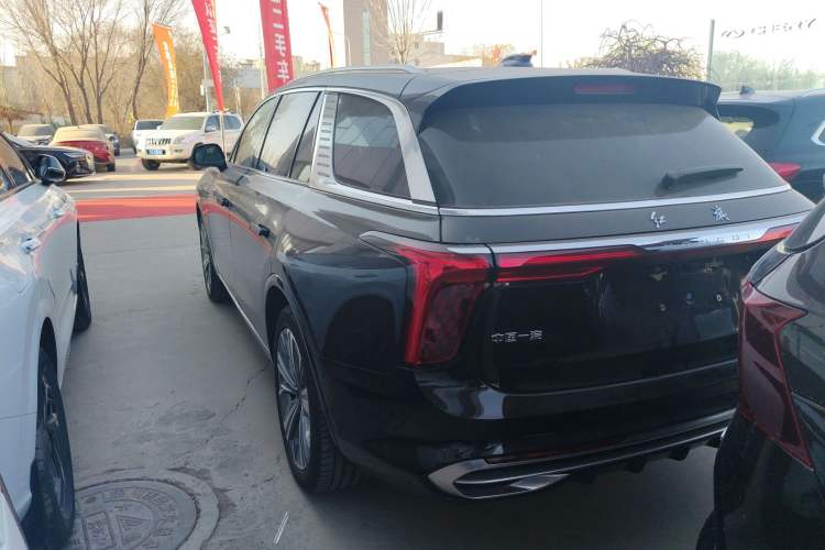 Used Hongqi E-HS9 2022 690 km Range Flagship Edition Six Seats Rear Left 45 Deg