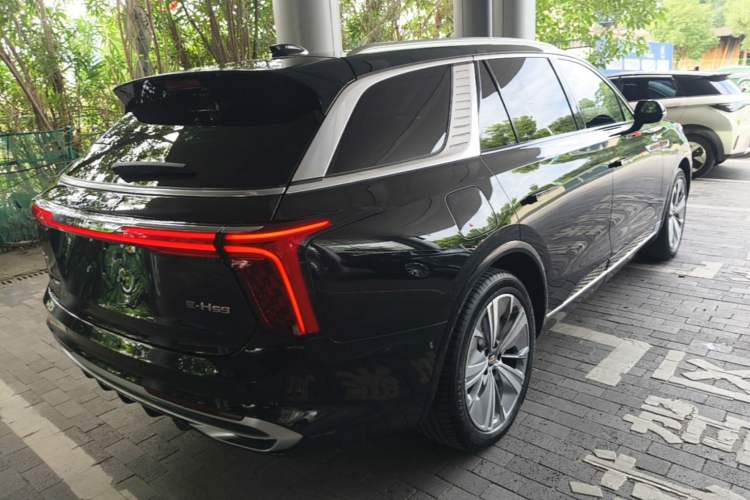 Used Hongqi E-HS9 2022 690 km Range Flagship Edition Six Seats Rear Right 45 Deg