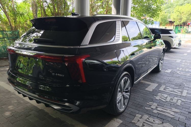 Used Hongqi E-HS9 2022 690 km Range Flagship Edition Six Seats Rear Right 45 Deg
