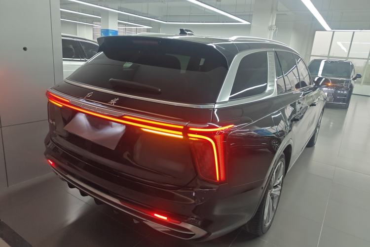 Used Hongqi E-HS9 2022 660 km Range Flagway Edition Six Seats Rear Right 45 Deg