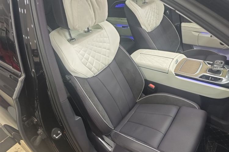 Used Hongqi E-HS9 2022 690 km Range Flagship Edition Six Seats Right Front Seat