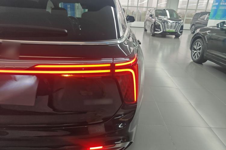 Used Hongqi E-HS9 2022 660 km Range Flagway Edition Six Seats Right Rear Taillight