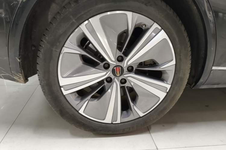 Used Hongqi E-HS9 2022 690 km Range Flagship Edition Six Seats Right Rear Wheel Hub