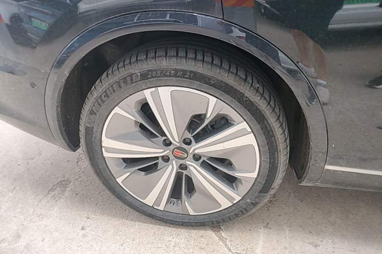 Used Hongqi E-HS9 2022 660 km Range Flagway Edition Six Seats Right Rear Wheel Hub