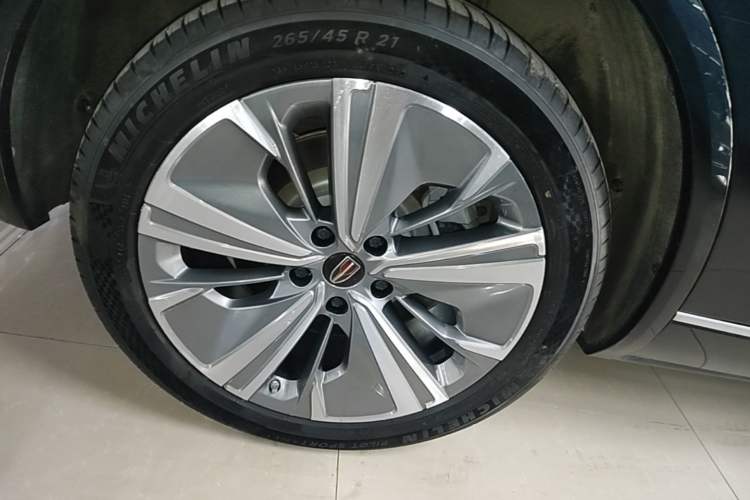 Used Hongqi E-HS9 2022 660 km Range Flagway Edition Six Seats Right Rear Wheel Hub