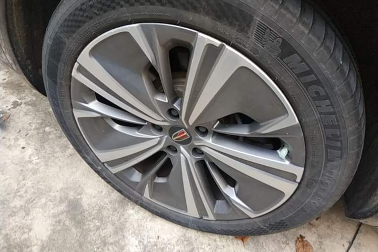 Used Hongqi E-HS9 2022 690 km Range Flagship Edition Six Seats Right Rear Wheel Hub