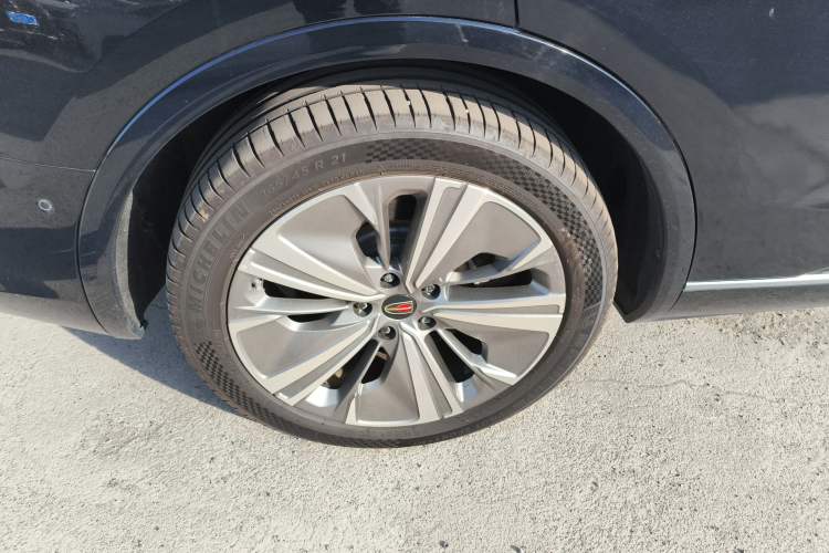 Used Hongqi E-HS9 2022 690 km Range Flagship Edition Six Seats Right Rear Wheel Hub