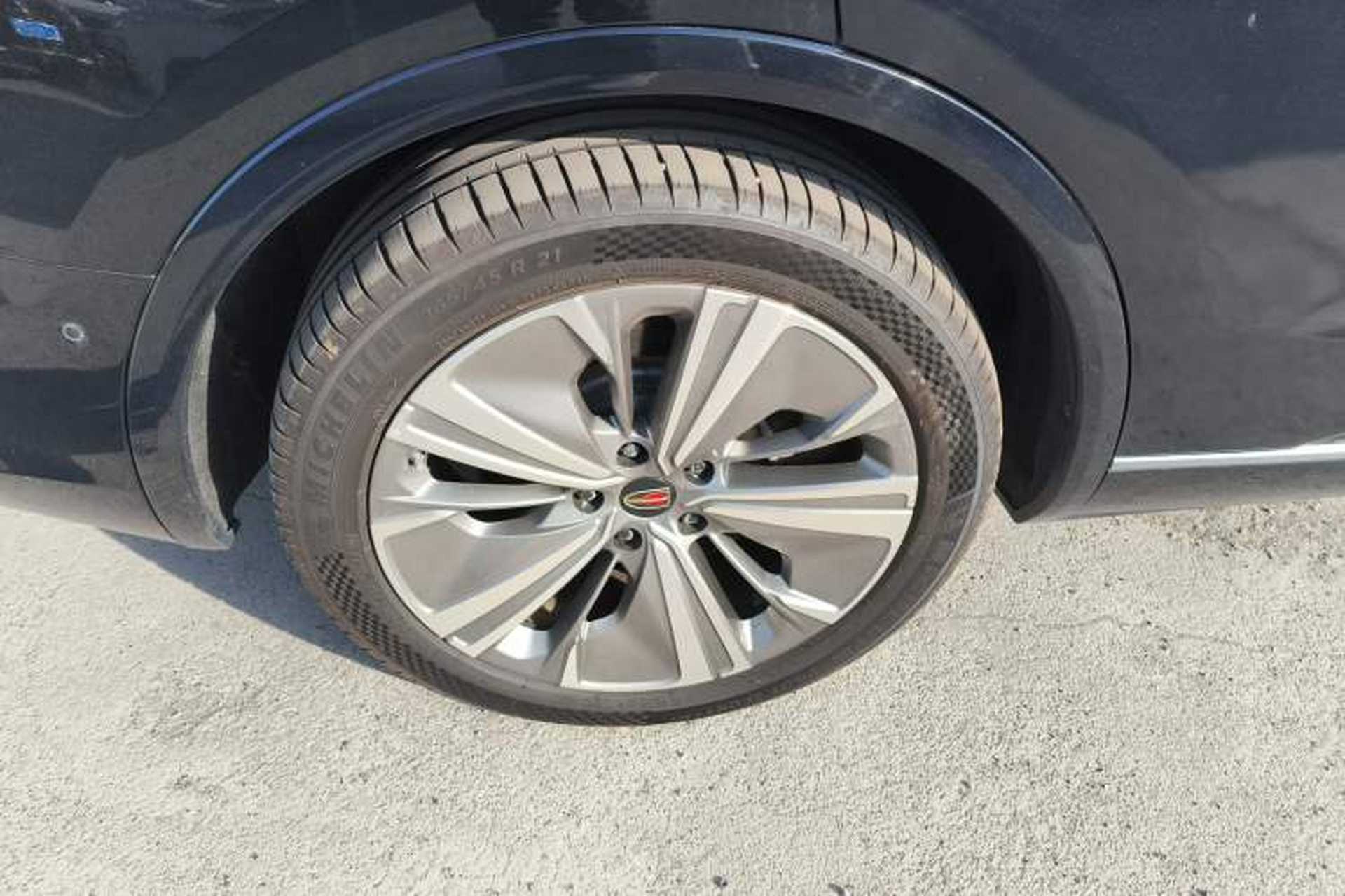 Used Hongqi E-HS9 2022 690 km Range Flagship Edition Six Seats Right Rear Wheel Hub