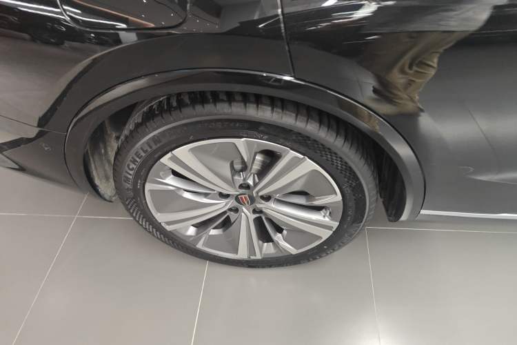 Used Hongqi E-HS9 2022 660 km Range Flagway Edition Six Seats Right Rear Wheel Hub