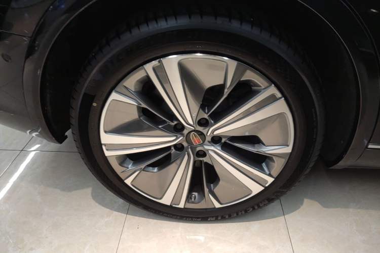 Used Hongqi E-HS9 2022 660 km Range Flagway Edition Six Seats Right Rear Wheel Hub