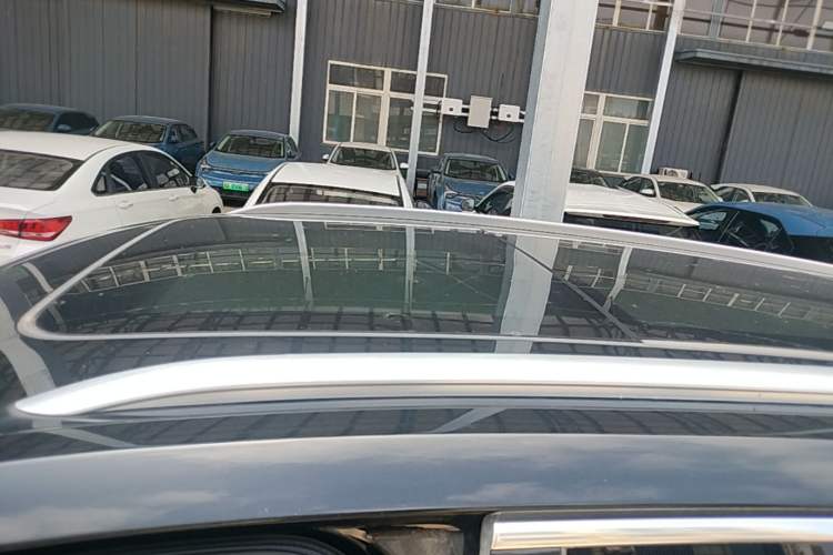 Used Hongqi E-HS9 2022 660 km Range Flagway Edition Six Seats Roof