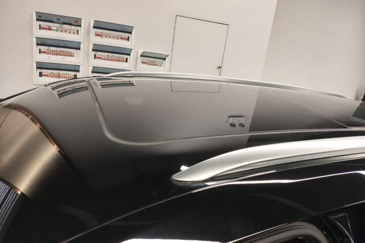 Used Hongqi E-HS9 2022 690 km Range Flagship Edition Six Seats Roof