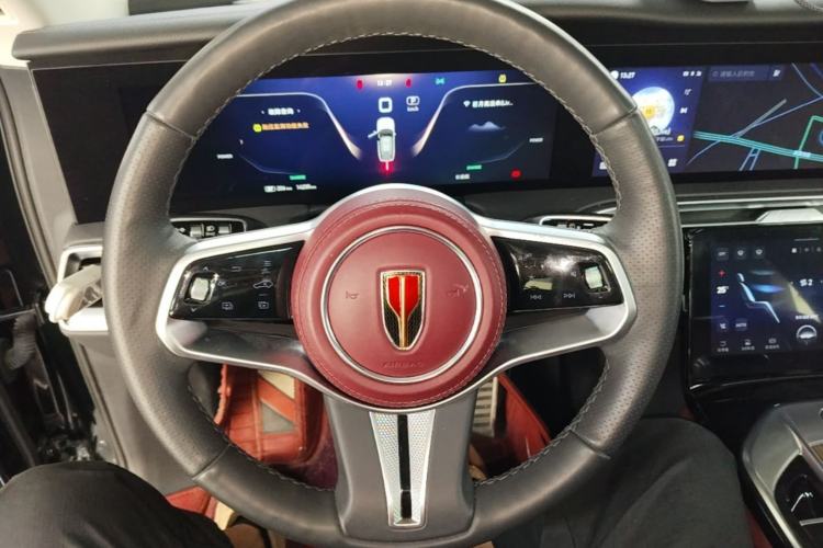 Used Hongqi E-HS9 2022 690 km Range Flagship Edition Six Seats Steering Wheel