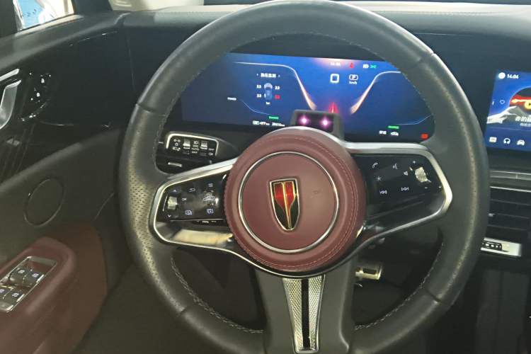 Used Hongqi E-HS9 2022 660 km Range Flagway Edition Six Seats Steering Wheel
