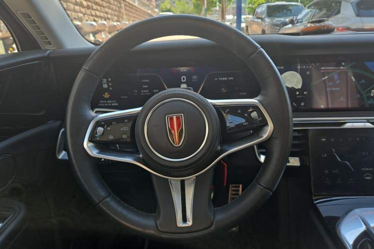 Used Hongqi E-HS9 2022 660 km Range Flagway Edition Six Seats Steering Wheel
