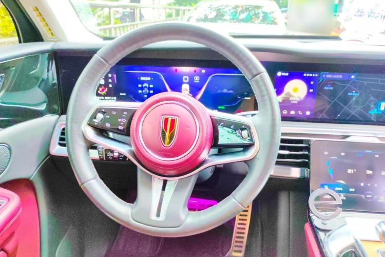Used Hongqi E-HS9 2022 690 km Range Flagship Edition Six Seats Steering Wheel