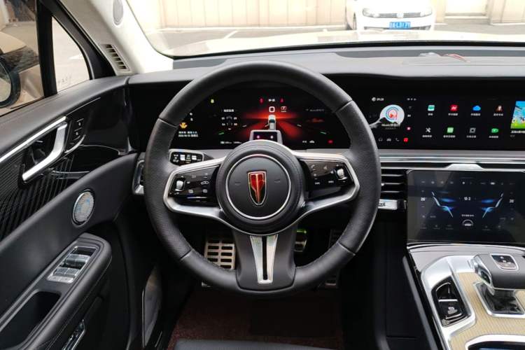 Used Hongqi E-HS9 2022 660 km Range Flagship Edition Four Seats Steering Wheel