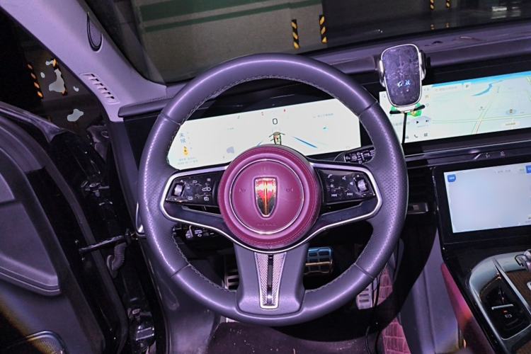 Used Hongqi E-HS9 2022 690 km Range Flagship Edition Six Seats Steering Wheel