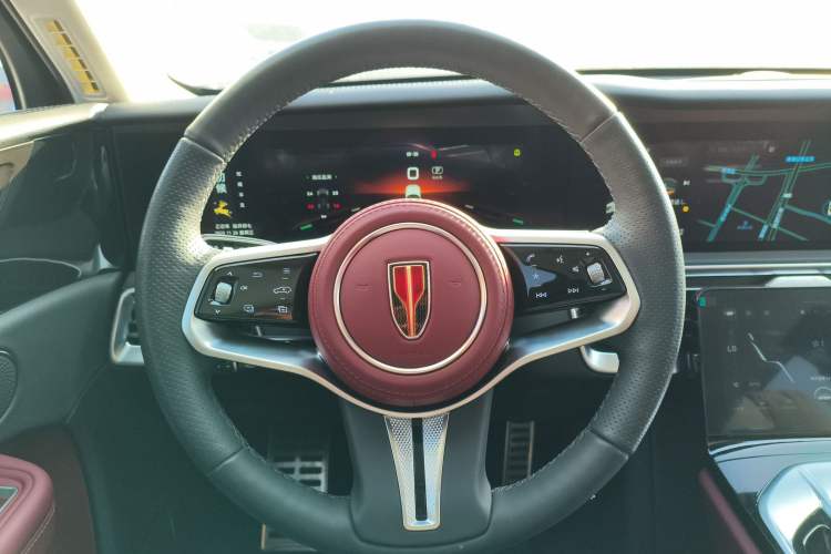 Used Hongqi E-HS9 2022 690 km Range Flagship Edition Six Seats Steering Wheel