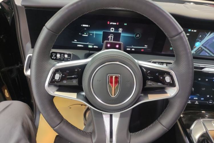 Used Hongqi E-HS9 2022 660 km Range Flagway Edition Six Seats Steering Wheel