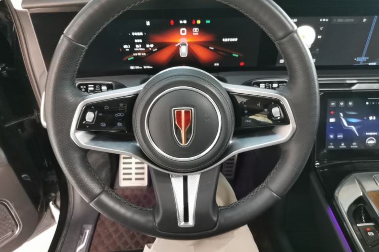 Used Hongqi E-HS9 2022 690 km Range Flagship Edition Six Seats Steering Wheel