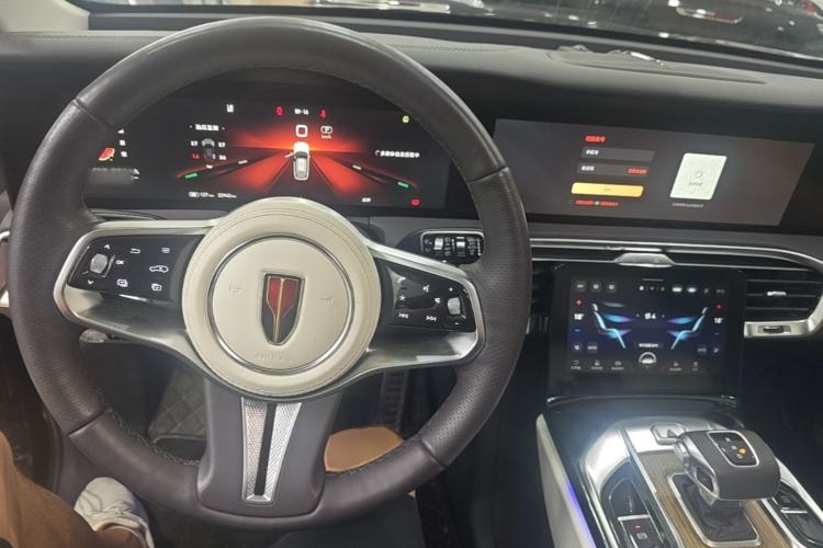 Used Hongqi E-HS9 2022 690 km Range Flagship Edition Six Seats Steering Wheel