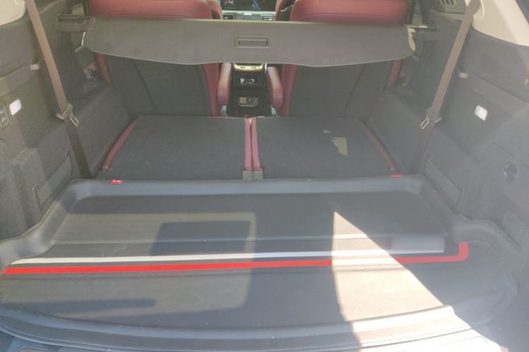 Used Hongqi E-HS9 2022 690 km Range Flagship Edition Six Seats Trunk