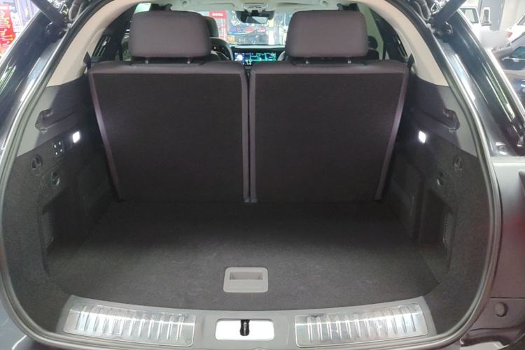 Used Hongqi E-HS9 2022 690 km Range Flagship Edition Six Seats Trunk