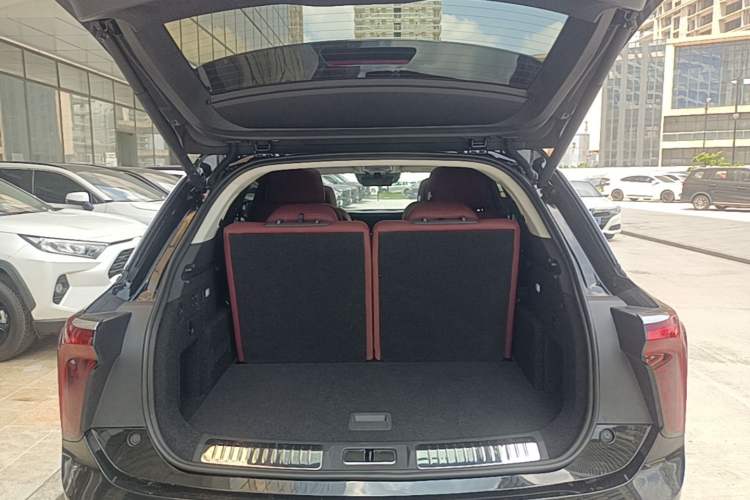 Used Hongqi E-HS9 2022 690 km Range Flagship Edition Six Seats Trunk