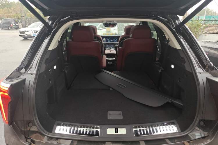 Used Hongqi E-HS9 2022 690 km Range Flagship Edition Six Seats Trunk
