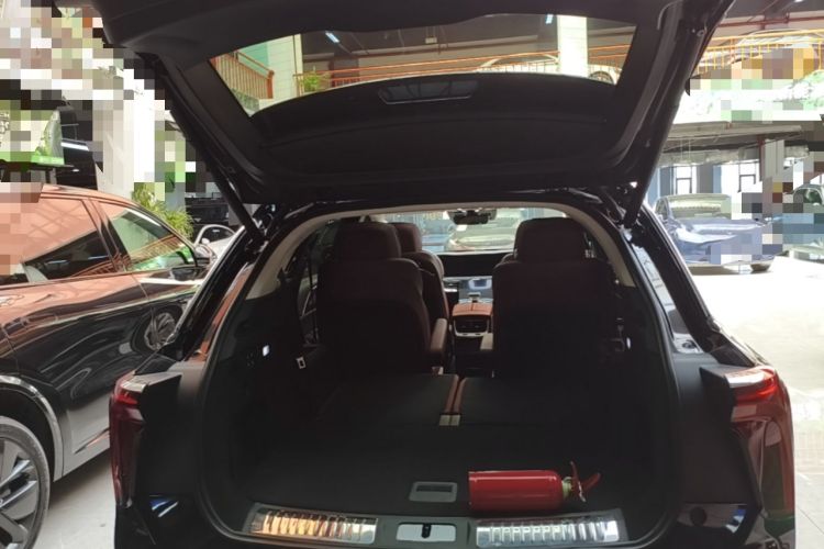 Used Hongqi E-HS9 2022 690 km Range Flagship Edition Six Seats Trunk