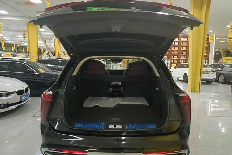 Used Hongqi E-HS9 2022 690 km Range Flagship Edition Six Seats Trunk