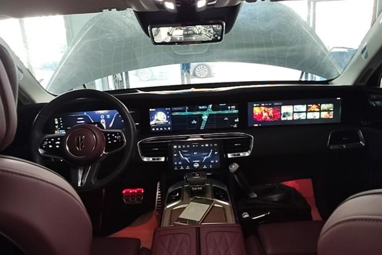 Used Hongqi E-HS9 2022 660 km Range Flagship Edition Four Seats Center Console