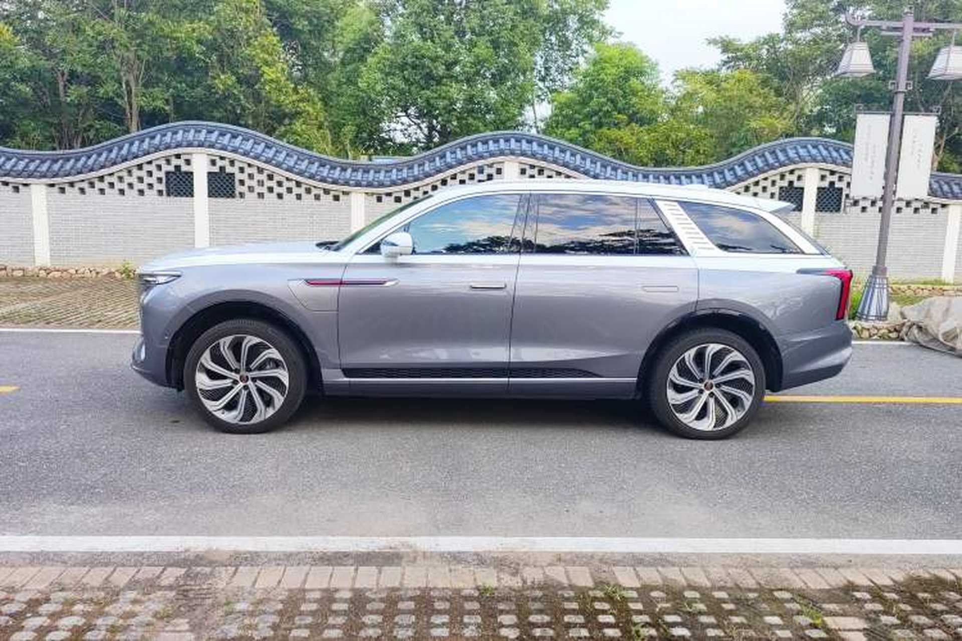 Used Hongqi E-HS9 2022 660 km Range Flagship Edition Four Seats Exterior 2