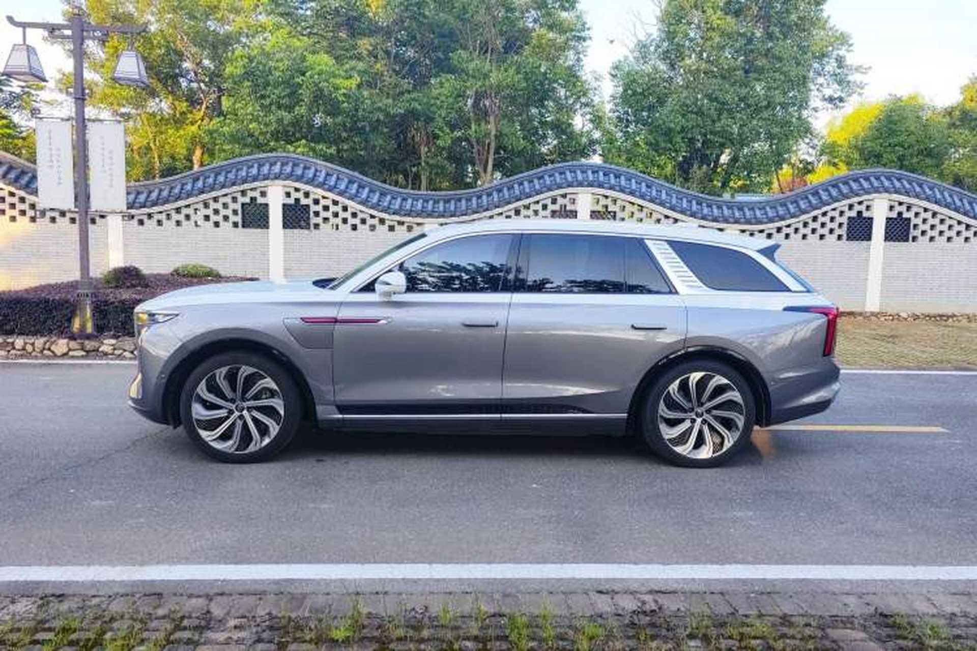 Used Hongqi E-HS9 2022 660 km Range Flagship Edition Four Seats Exterior 3