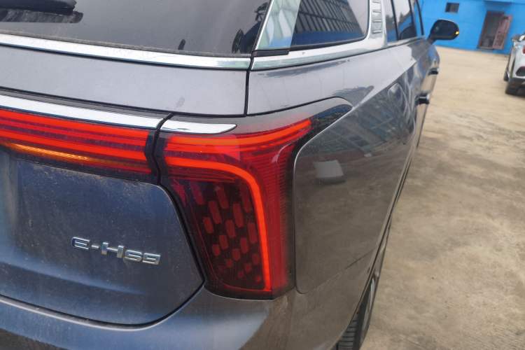 Used Hongqi E-HS9 2022 690 km Range Flagship Edition Six Seats Exterior 6
