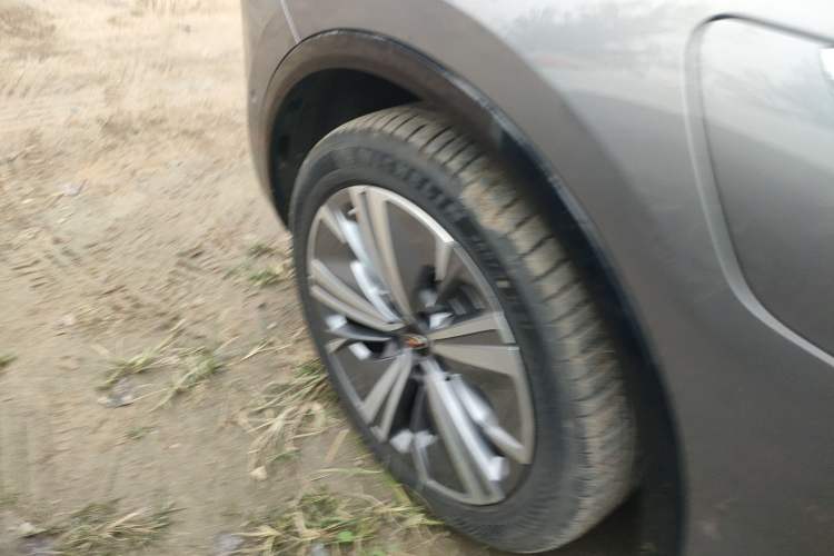 Used Hongqi E-HS9 2022 690 km Range Flagship Edition Six Seats Exterior 7